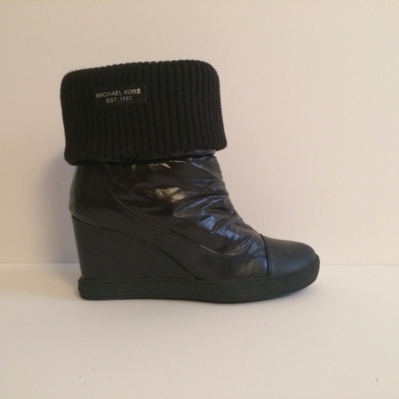 michael kors boots size 6